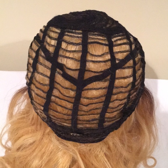 NWOT Blonde curly with dark root wig - Picture 4 of 5